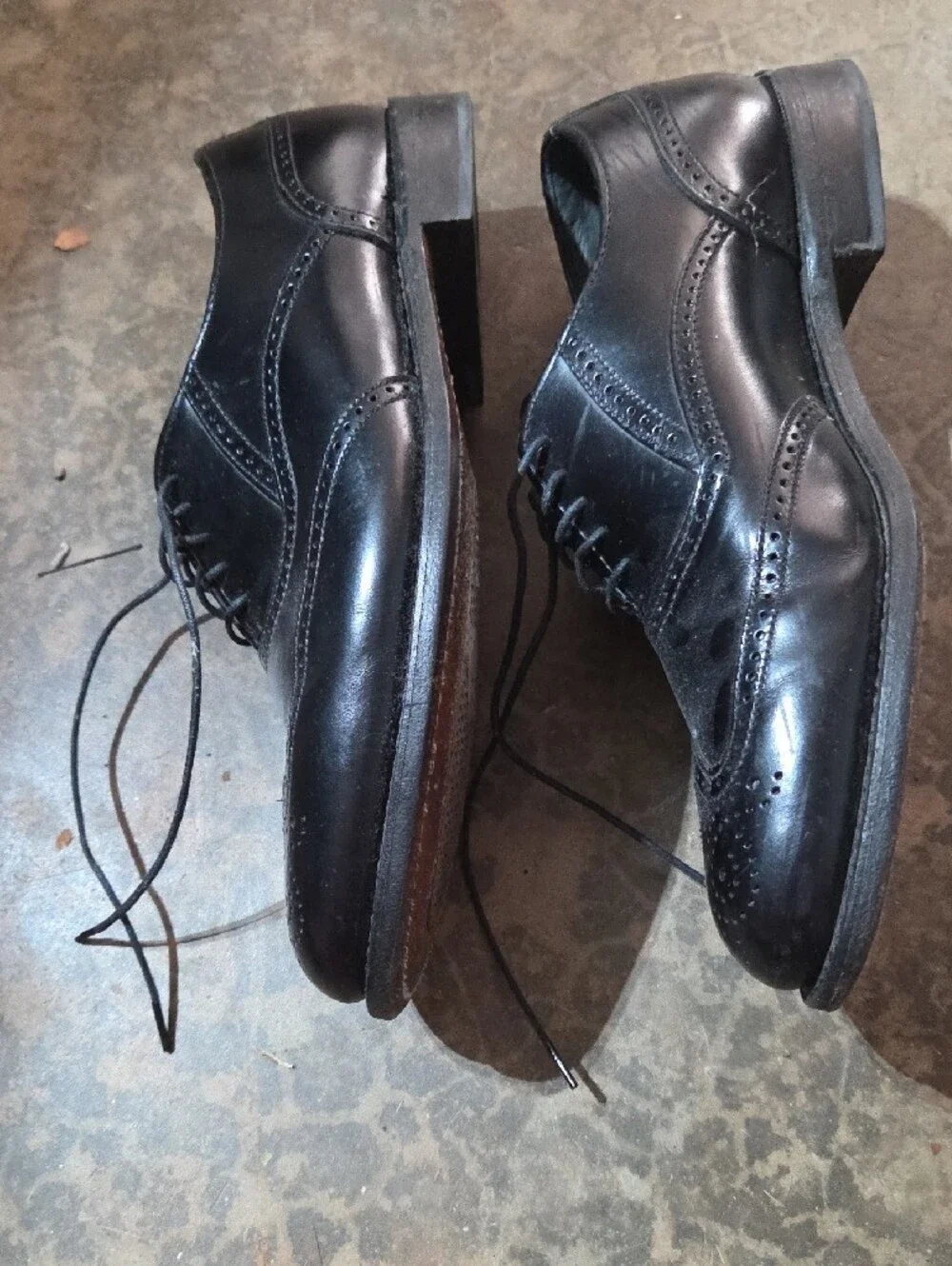 Dexter Black Men’s Wingtip Brogue Oxfords